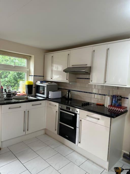 Amazing Gantshill Studio Annexe & Free Parking Redbridge Extérieur photo