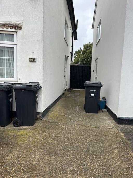 Amazing Gantshill Studio Annexe & Free Parking Redbridge Extérieur photo